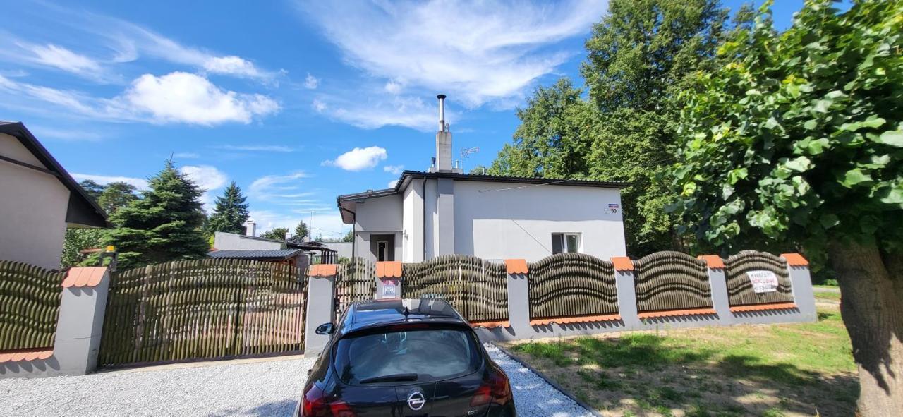 Noclegi Tuszyn M Bagian luar foto